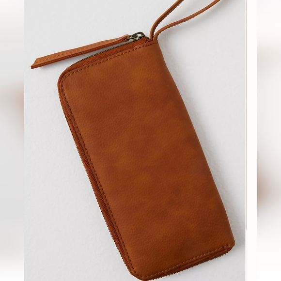 NWT Free People Wallet - Picture 2 of 11